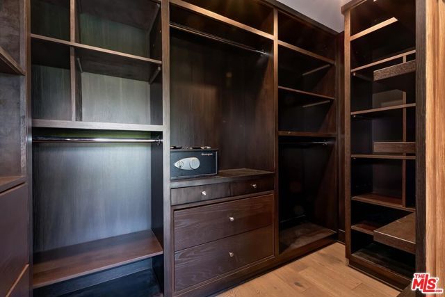 2841 Montcalm Avenue, Los Angeles, CA 90046