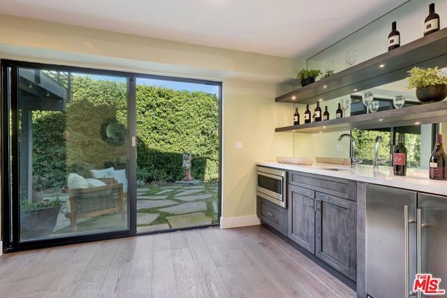 2841 Montcalm Avenue, Los Angeles, CA 90046