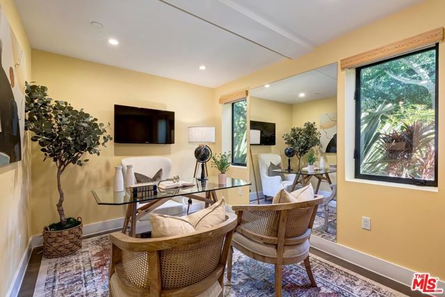 2841 Montcalm Avenue, Los Angeles, CA 90046