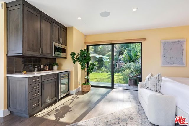 2841 Montcalm Avenue, Los Angeles, CA 90046