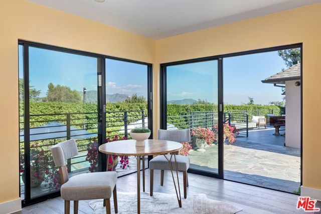 2841 Montcalm Avenue, Los Angeles, CA 90046