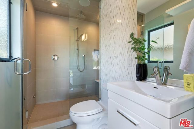 2841 Montcalm Avenue, Los Angeles, CA 90046