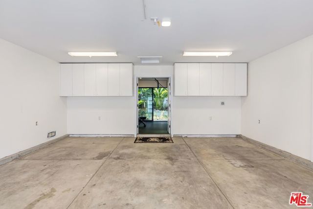 2841 Montcalm Avenue, Los Angeles, CA 90046