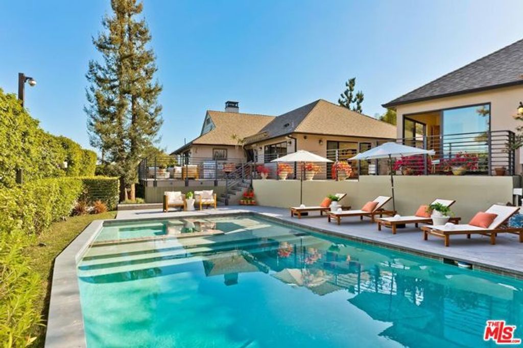 2841 Montcalm Avenue, Los Angeles, CA 90046