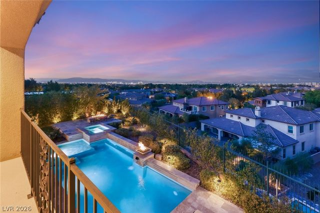 8 Olympia Chase Drive, Las Vegas, NV 89141