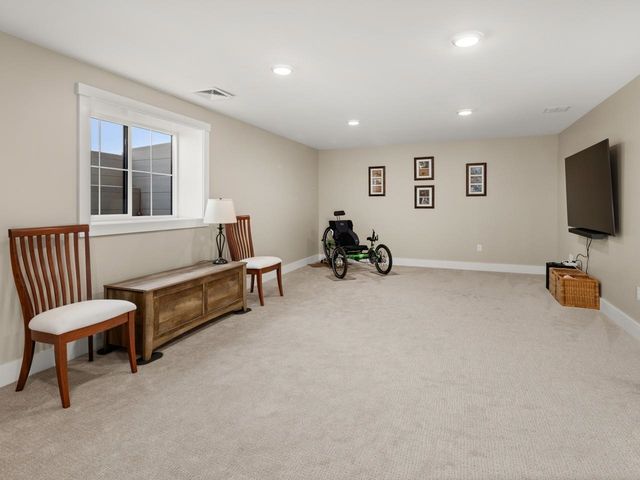 165 Willoughby Lane, Shelburne, VT 05492