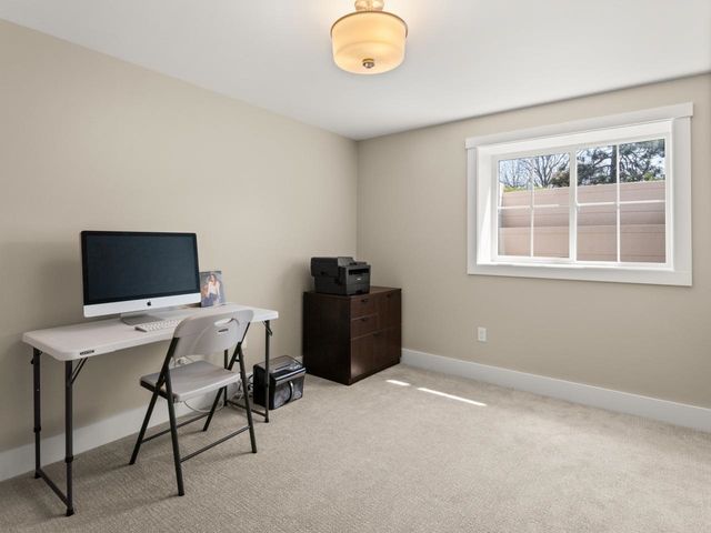 165 Willoughby Lane, Shelburne, VT 05492