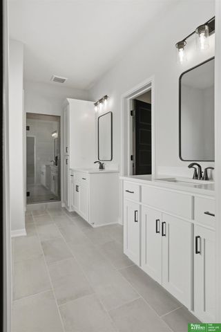 5610 N 198th Street, Elkhorn, NE 68022