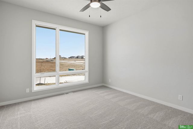 5610 N 198th Street, Elkhorn, NE 68022