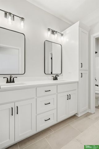 5610 N 198th Street, Elkhorn, NE 68022