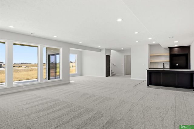 5610 N 198th Street, Elkhorn, NE 68022