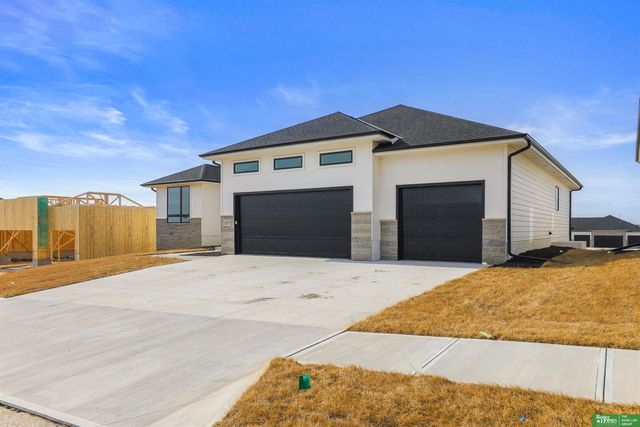 5610 N 198th Street, Elkhorn, NE 68022