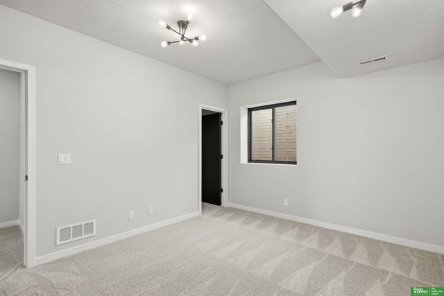 5610 N 198th Street, Elkhorn, NE 68022