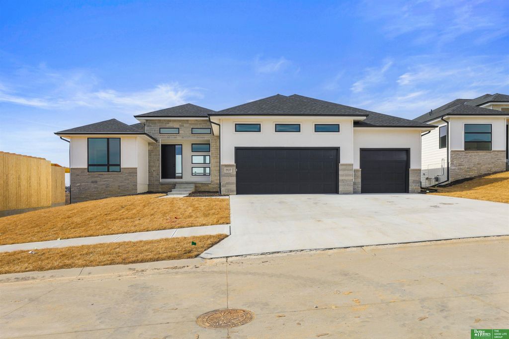 5610 N 198th Street, Elkhorn, NE 68022