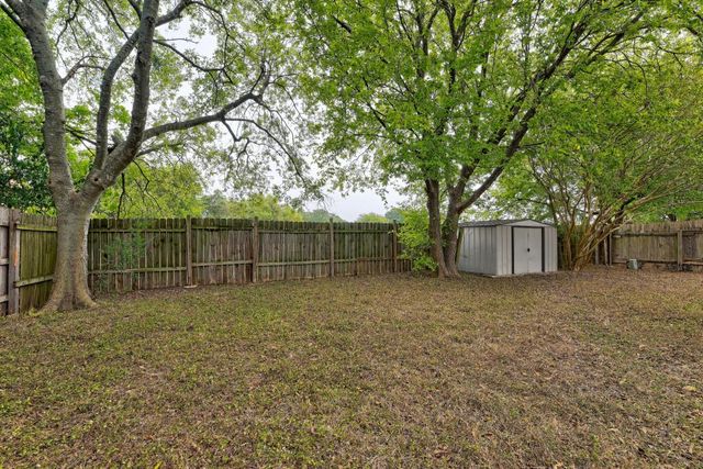 6002 Baton Rouge DR, Austin, TX 78727