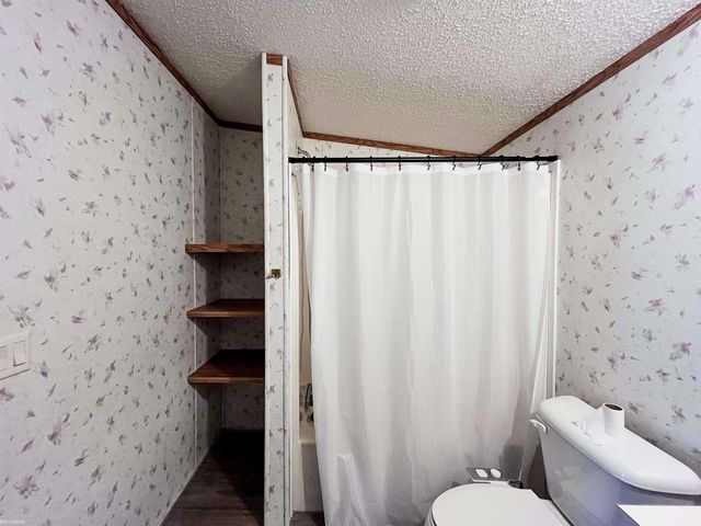 33181 Waterfall Court, Lenox, MI 48048