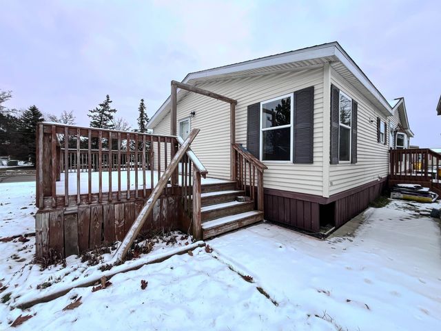 33181 Waterfall Court, Lenox, MI 48048