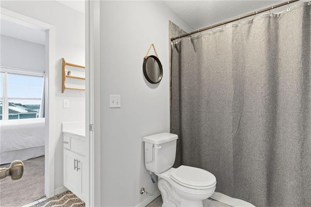 24420 W 58th Street, Shawnee, KS 66226