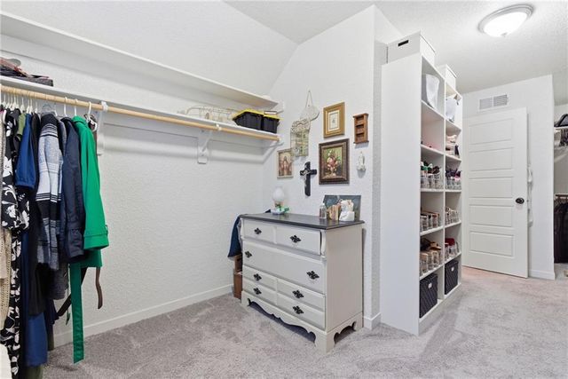 24420 W 58th Street, Shawnee, KS 66226