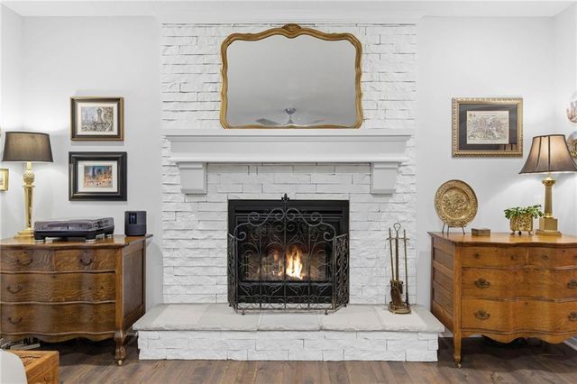 24420 W 58th Street, Shawnee, KS 66226