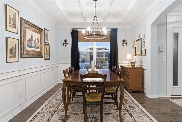 24420 W 58th Street, Shawnee, KS 66226