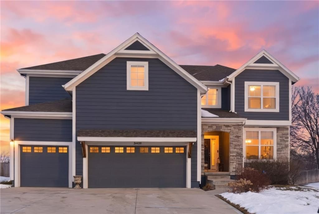 24420 W 58th Street, Shawnee, KS 66226