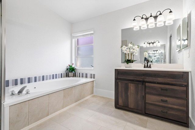 9934 Harbour Lake Circle, Boynton Beach, FL 33437
