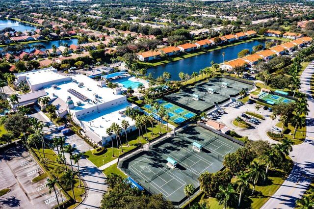 9934 Harbour Lake Circle, Boynton Beach, FL 33437
