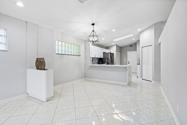 9934 Harbour Lake Circle, Boynton Beach, FL 33437