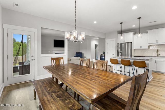 105 Woodford Lane, Vass, NC 28394