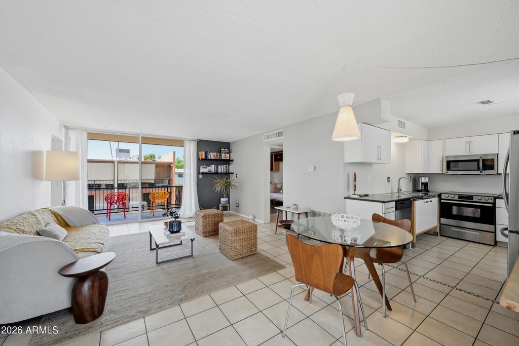 5246 N 20TH Street 6B, Phoenix, AZ 85016 — photo 2