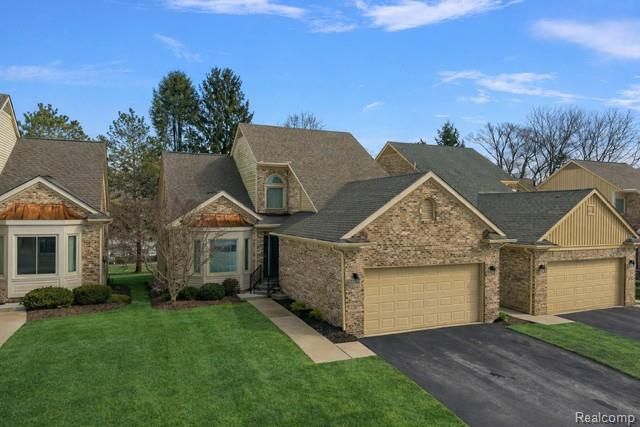 45325 Stonehedge Drive, Plymouth Charter Township, MI 48170