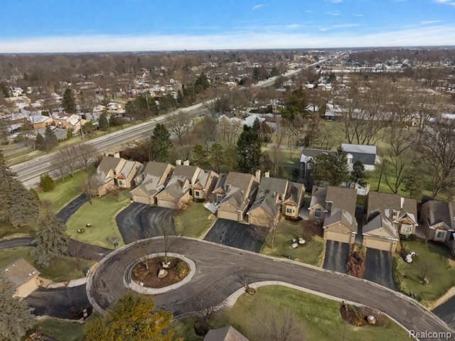 45325 Stonehedge Drive, Plymouth Charter Township, MI 48170