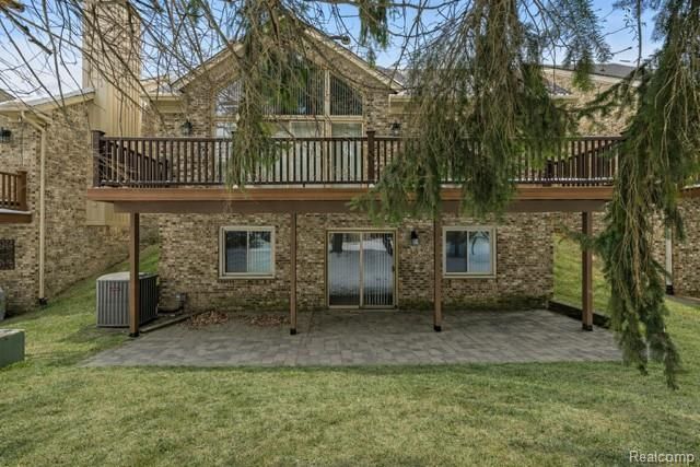 45325 Stonehedge Drive, Plymouth Charter Township, MI 48170