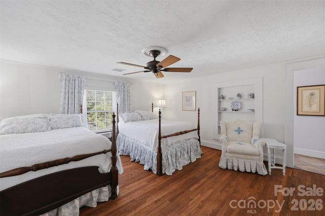 1670 Southwest Boulevard, Newton, NC 28658