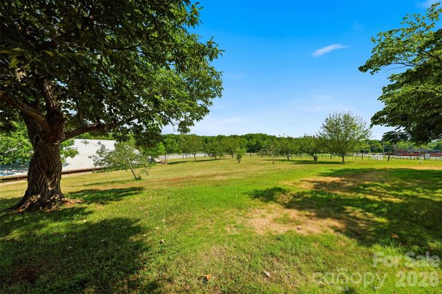 1670 Southwest Boulevard, Newton, NC 28658