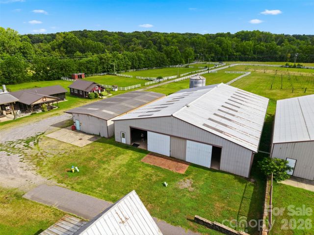 1670 Southwest Boulevard, Newton, NC 28658
