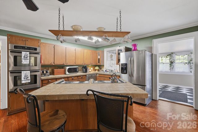 1670 Southwest Boulevard, Newton, NC 28658