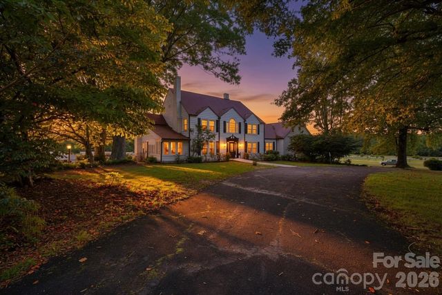 1670 Southwest Boulevard, Newton, NC 28658