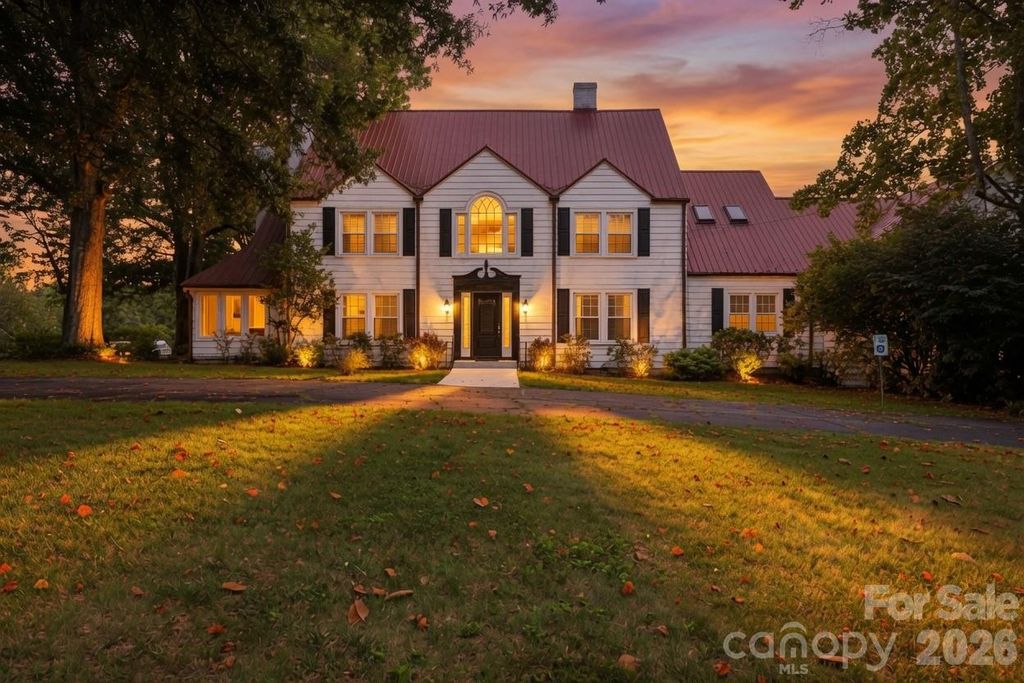 1670 Southwest Boulevard, Newton, NC 28658