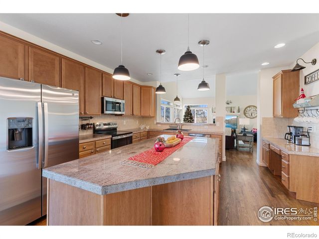 453 Harbor Court, Windsor, CO 80550