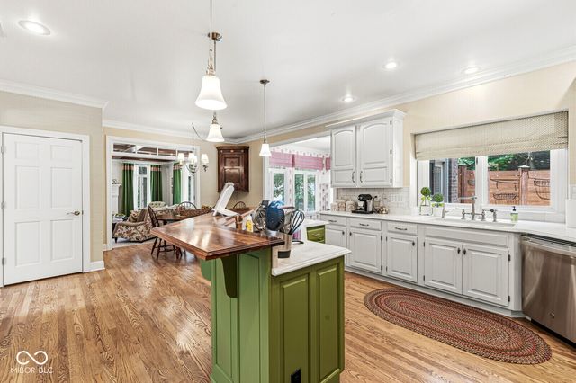 2842 Jeremy Court, Carmel, IN 46033