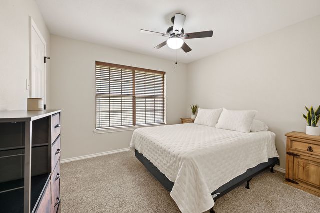 139 Runaway Bay Drive, Runaway Bay, TX 76426