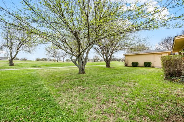 139 Runaway Bay Drive, Runaway Bay, TX 76426