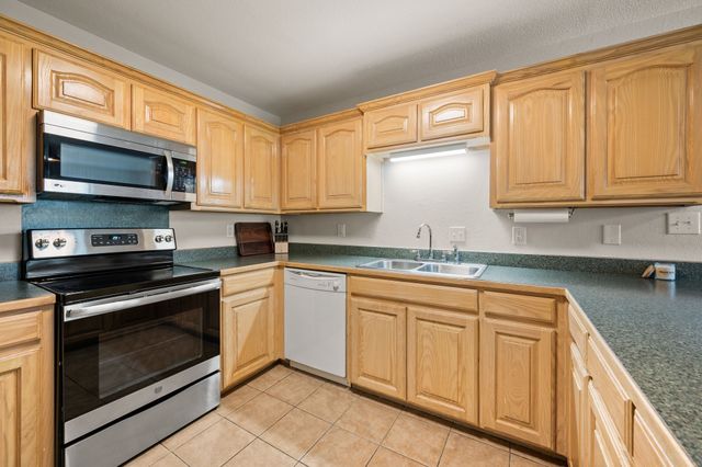 139 Runaway Bay Drive, Runaway Bay, TX 76426