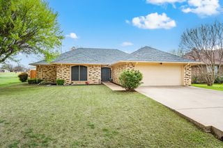 139 Runaway Bay Drive, Runaway Bay, TX 76426