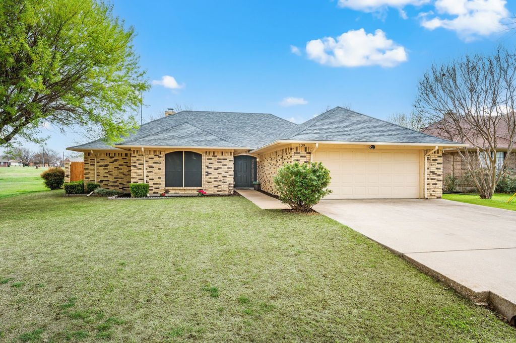 139 Runaway Bay Drive, Runaway Bay, TX 76426