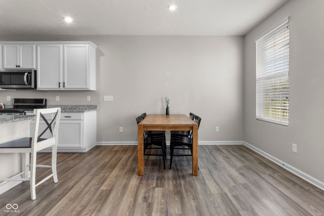 6607 Timberline Trail, Whitestown, IN 46075
