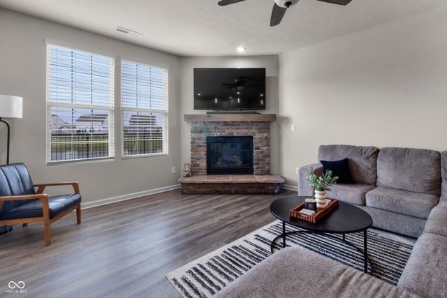 6607 Timberline Trail, Whitestown, IN 46075