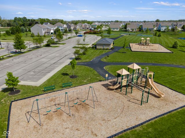 6607 Timberline Trail, Whitestown, IN 46075